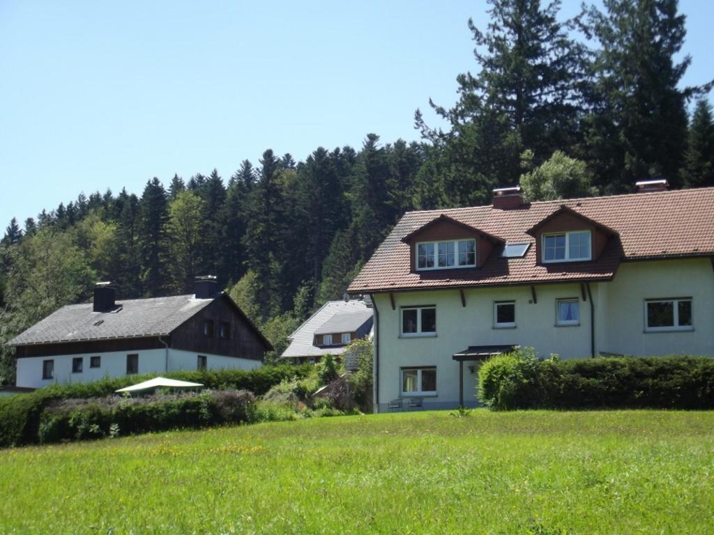 Ferienwohnung Eichhorn ฮินเทอร์ซาร์เทน ภายนอก รูปภาพ